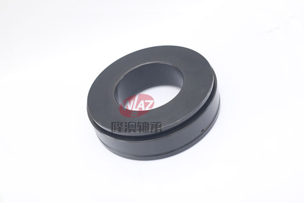 關節軸承(chéng)的維護與(yǔ)保養：延長(zhǎng)使用壽命(ming)的關鍵措(cuò)施